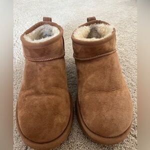 UGG ultra minis
